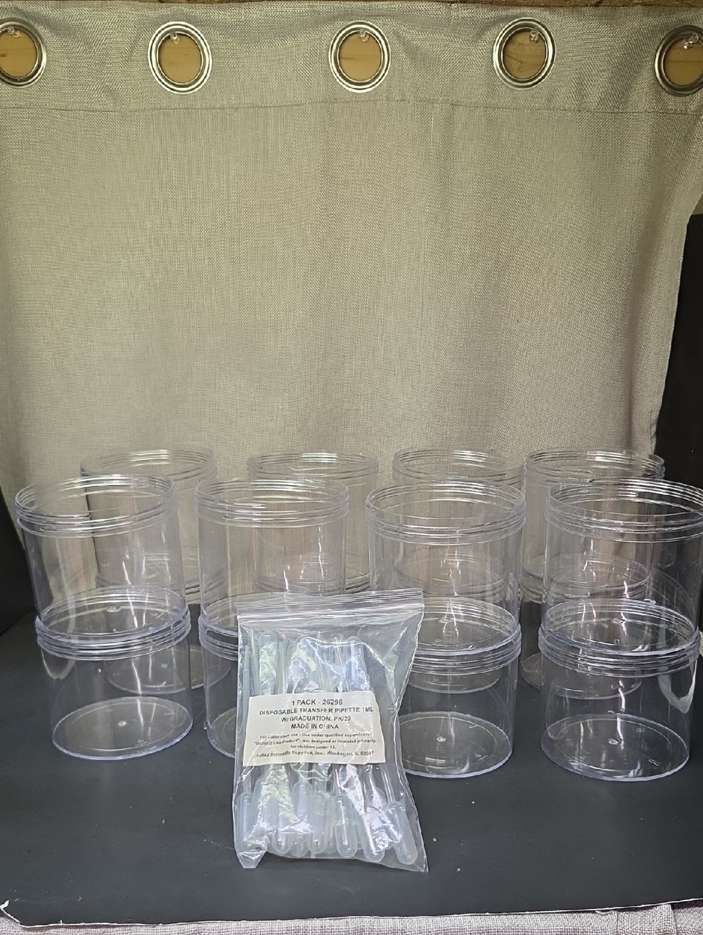 16 clear plastic wide-mouth Straight Sided specimen jars and disposable Pipettes